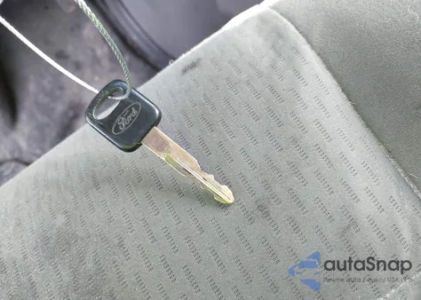 2006 Ford E-350 Super Duty Commercial/Recreational z USA, uszkodzony, nr VIN 1FTSS34L66HB03653